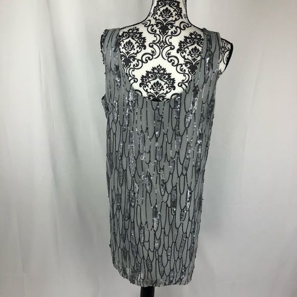 BB Dakota Roselynn Silver Sequin Shift Dress - Picture 7 of 9